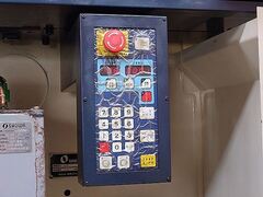 牧野フライス製作所 立型マシニングセンター GF6