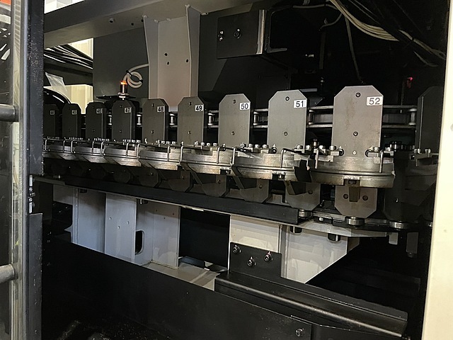 牧野フライス製作所 立型マシニングセンター V77