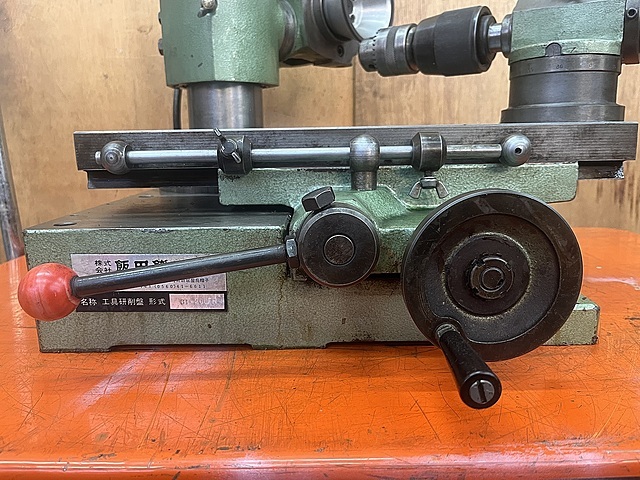 飯田鐵工所 工具研削盤 GT-200FR