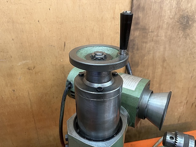 飯田鐵工所 工具研削盤 GT-200FR