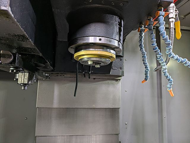 OKK 立型マシニングセンター VC51