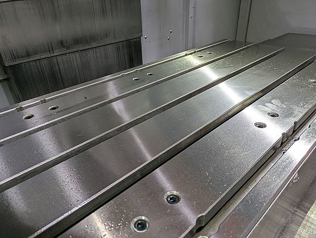 OKK 立型マシニングセンター VC51