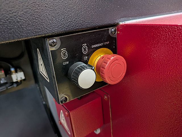 OKK 立型マシニングセンター VC51