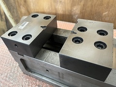津田駒 精密マシンバイス VP-125
