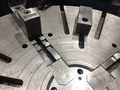 ノーベル 4爪インデペンデントチャック φ1250