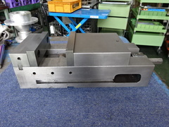 ナベヤ(ERON) ロックタイトバイス