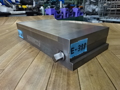 フジ磁工 永磁チャック（マイクロピッチ） PFAM150X300