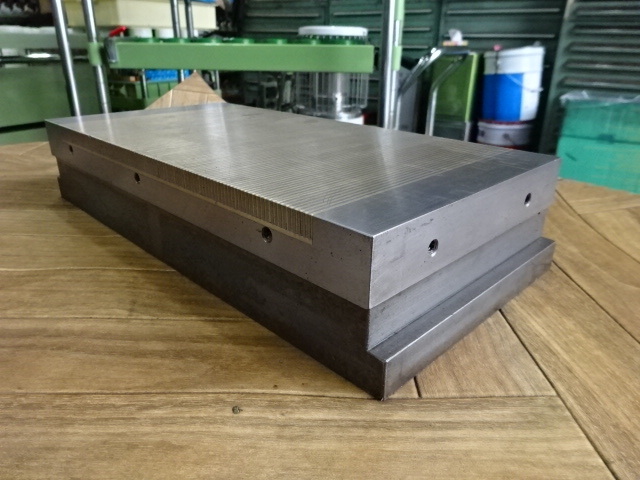 フジ磁工 永磁チャック（マイクロピッチ） PFAM150X300