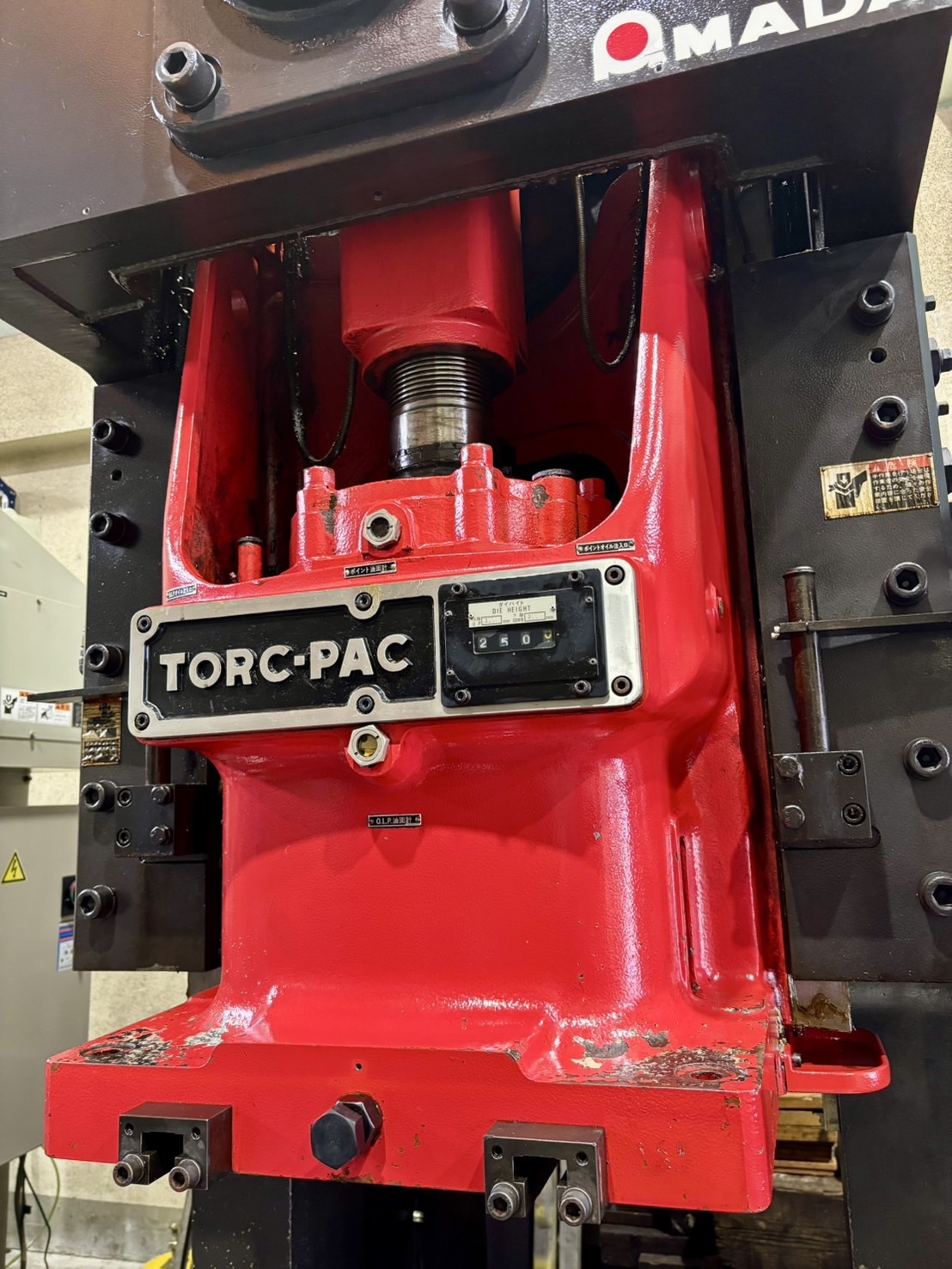 アマダ 110Tリンクプレス TPL-110