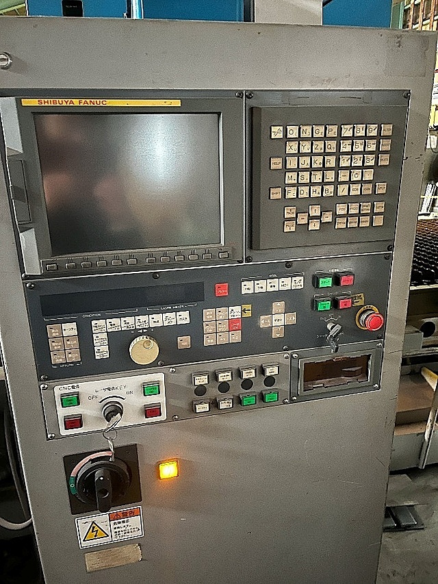 澁谷工業 レーザー加工機 SPL3730EA