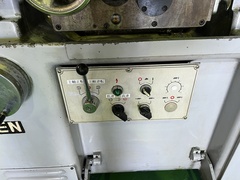 理研製鋼 4尺旋盤 RBL-50