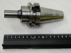 日研工作所 BT40 ミニミニチャック BT40-MMC8C-90