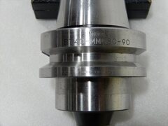 日研工作所 BT40 ミニミニチャック BT40-MMC8C-90