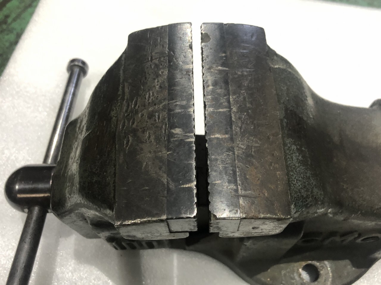 CMC 万力バイス 口幅100mm